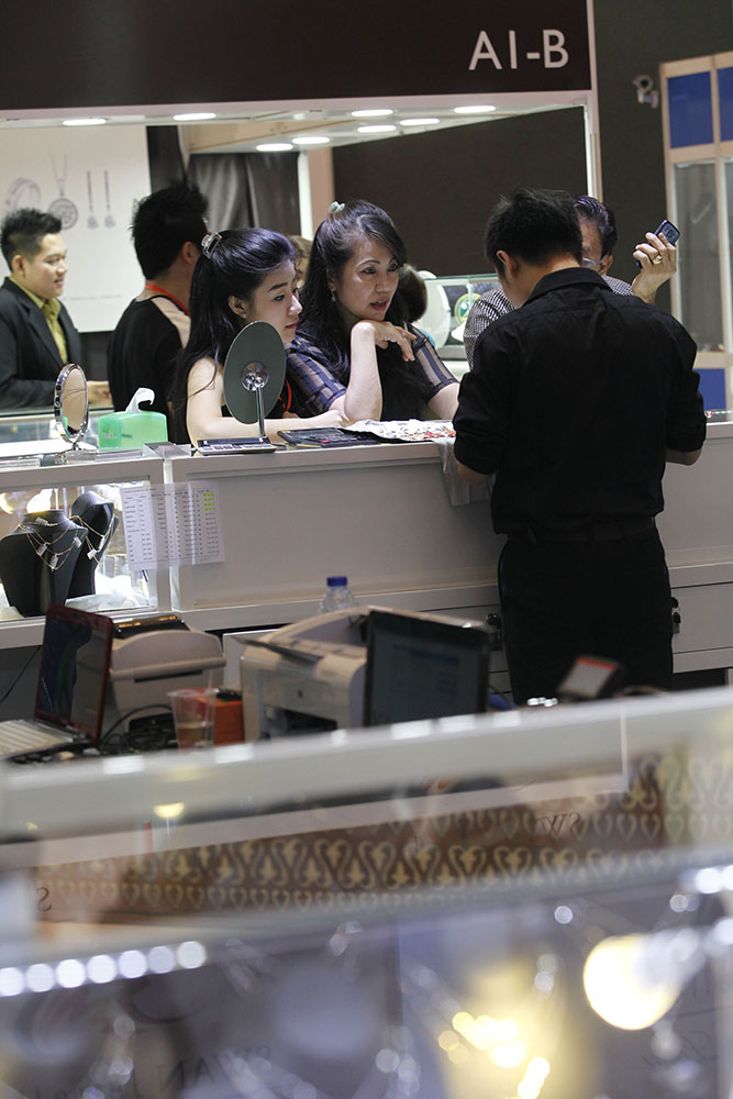 JEWEL MARKET